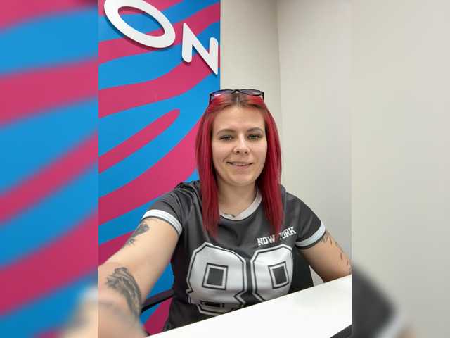 mIrindAcam's BongaCams show and profile