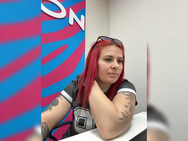 mIrindAcam's BongaCams show and profile