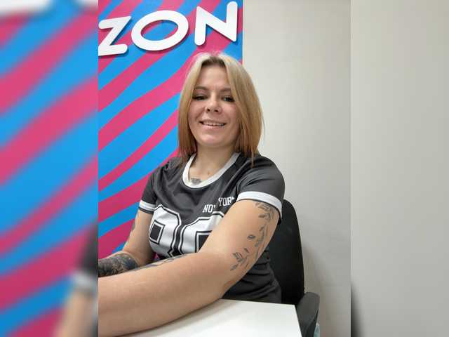 mIrindAcam – webcam model profile photo