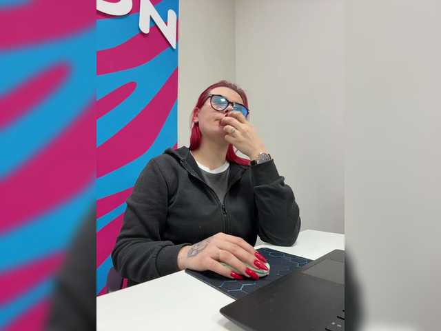 mIrindAcam's BongaCams show and profile