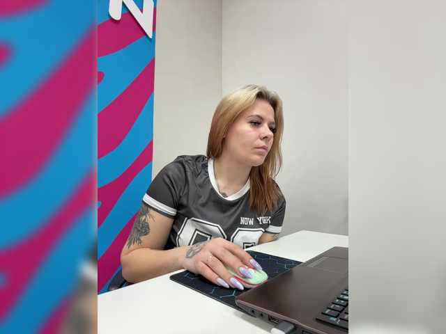 mIrindAcam – webcam model profile photo