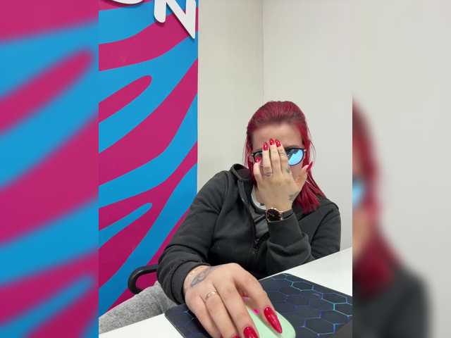 mIrindAcam's BongaCams show and profile