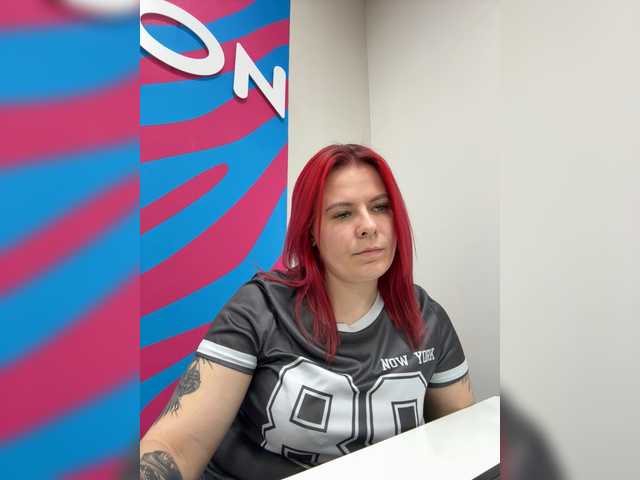 mIrindAcam's BongaCams show and profile