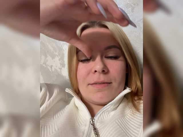 mIrindAcam's BongaCams show and profile