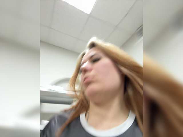 mIrindAcam's BongaCams show and profile