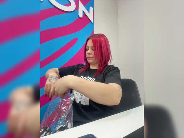 mIrindAcam's BongaCams show and profile