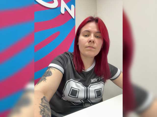 mIrindAcam's BongaCams show and profile