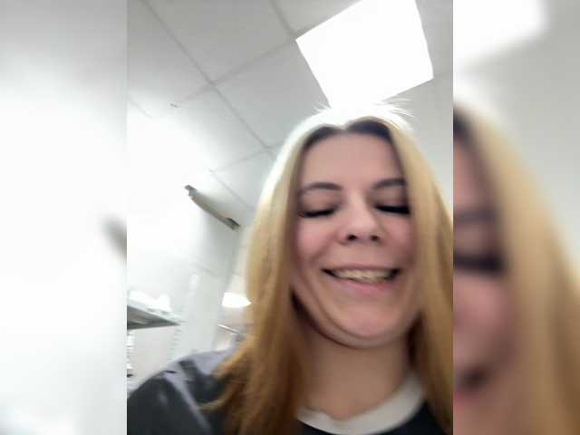 mIrindAcam's BongaCams show and profile