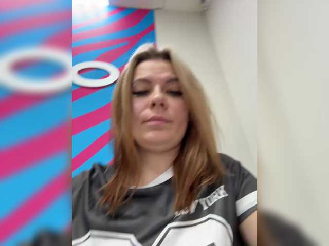 mIrindAcam – webcam model profile photo