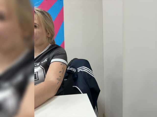 mIrindAcam's BongaCams show and profile