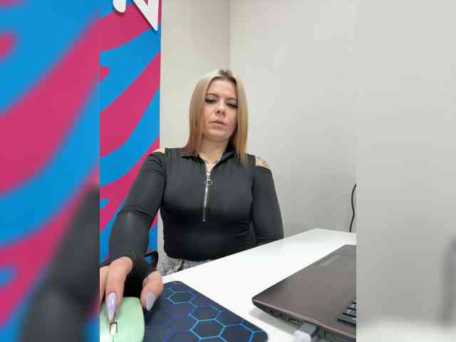 mIrindAcam Live Webcam on BongaCams