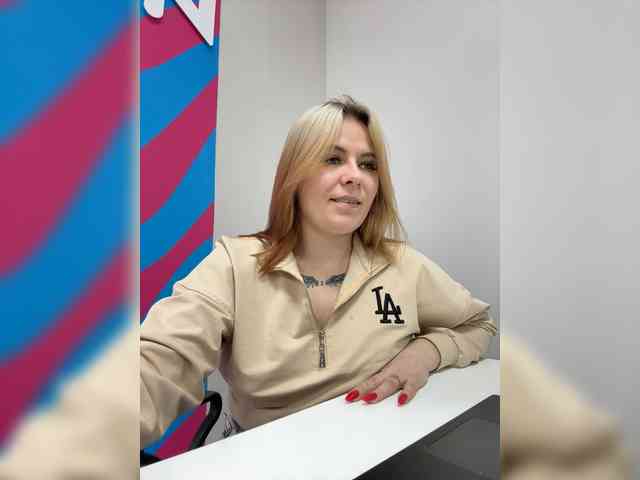 mIrindAcam Live Webcam on BongaCams