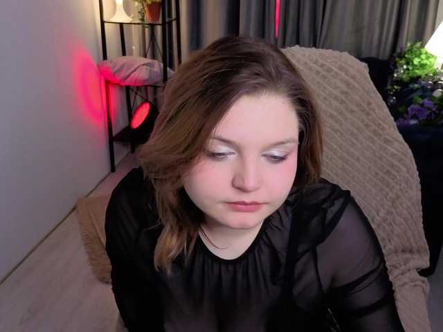 RacieBroom – webcam model profile photo