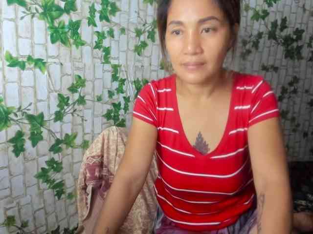 Sweettrouble42 Live Webcam on BongaCams