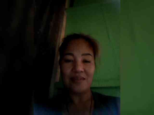 Sweettrouble42 webcam