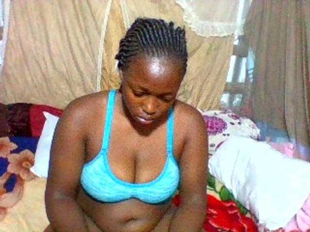 Sexxyladies's BongaCams show and profile