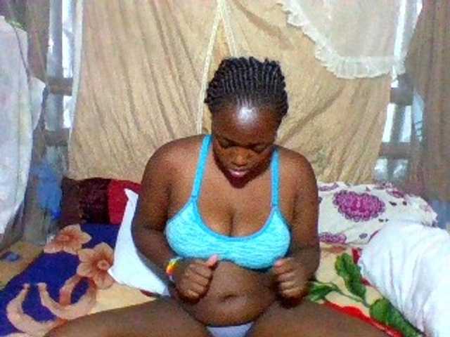 Sexxyladies's BongaCams show and profile