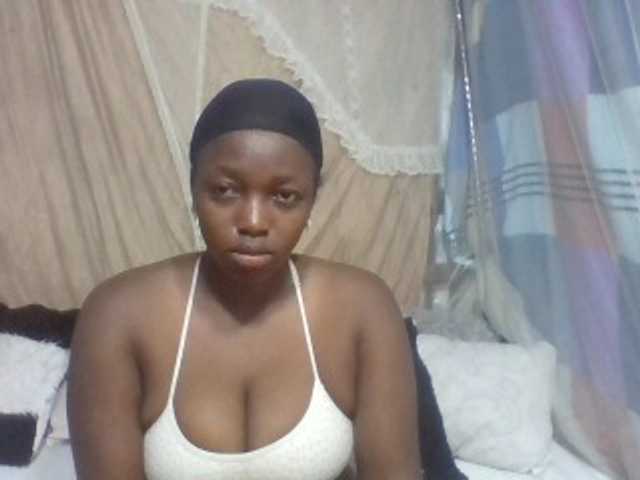 Sexxyladies's BongaCams show and profile