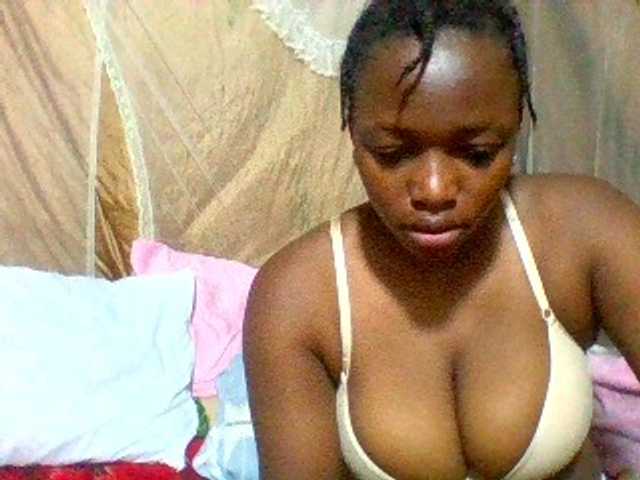 Sexxyladies's BongaCams show and profile