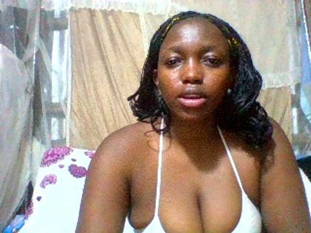 Sexxyladies's BongaCams show and profile