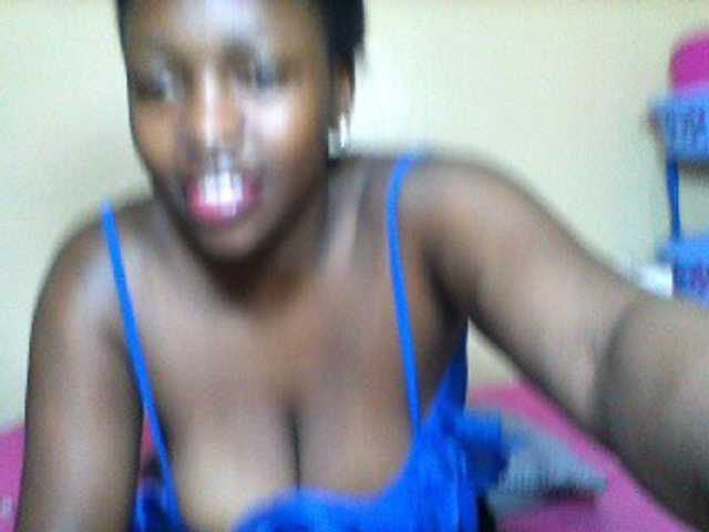 Sexxyladies's BongaCams show and profile