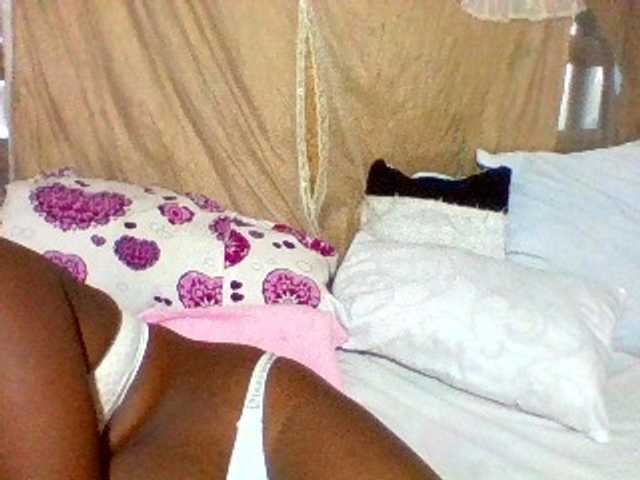 Sexxyladies's BongaCams show and profile