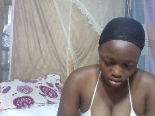 Sexxyladies's BongaCams show and profile