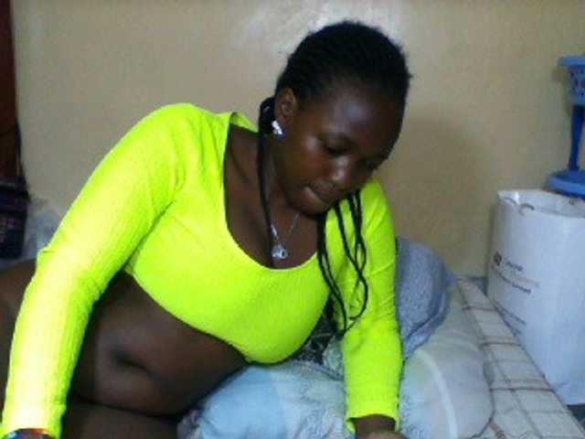 Sexxyladies webcam bongacams model stream image