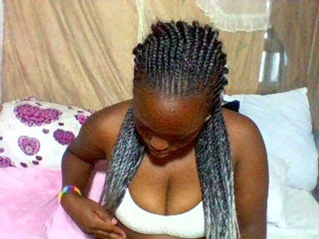 Sexxyladies's BongaCams show and profile