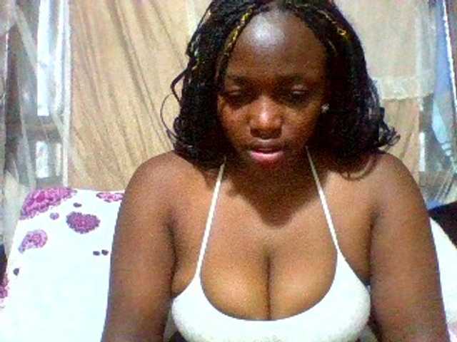 Sexxyladies's BongaCams show and profile