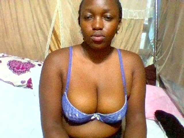 Sexxyladies's BongaCams show and profile