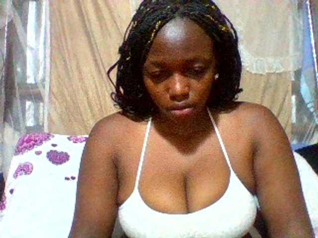 Sexxyladies's BongaCams show and profile