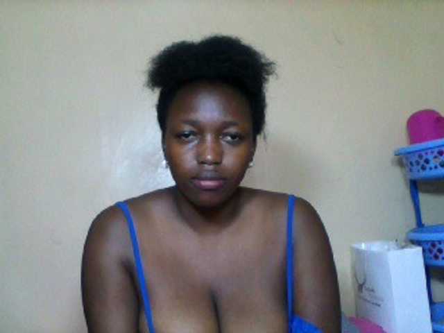 Sexxyladies's BongaCams show and profile