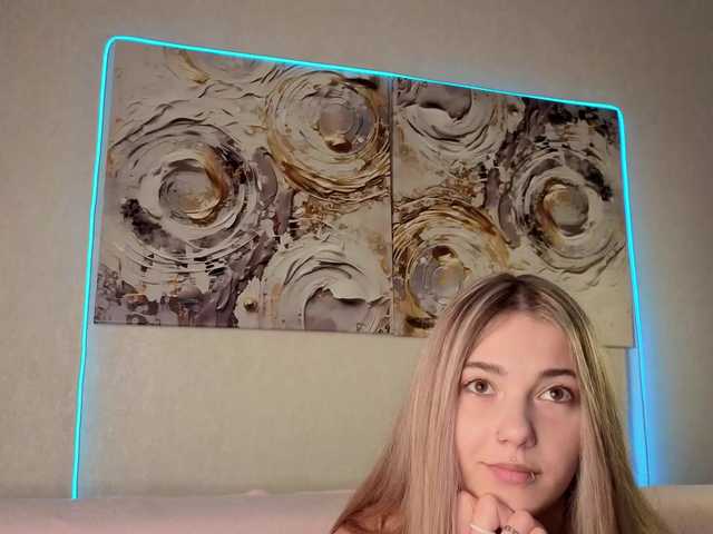 ange-linka – webcam model profile photo