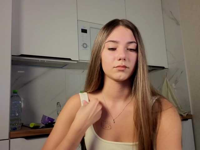 ange-linka – webcam model profile photo