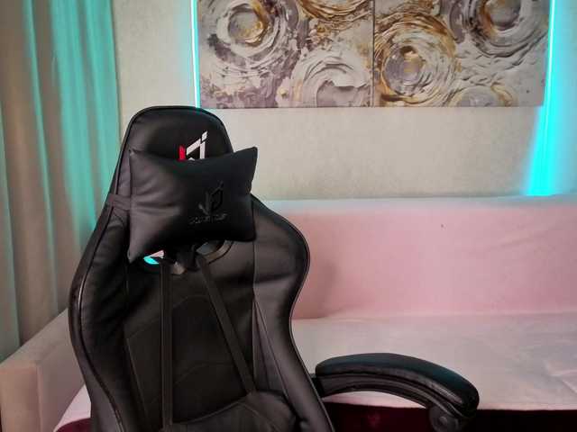 ange-linka's BongaCams show and profile