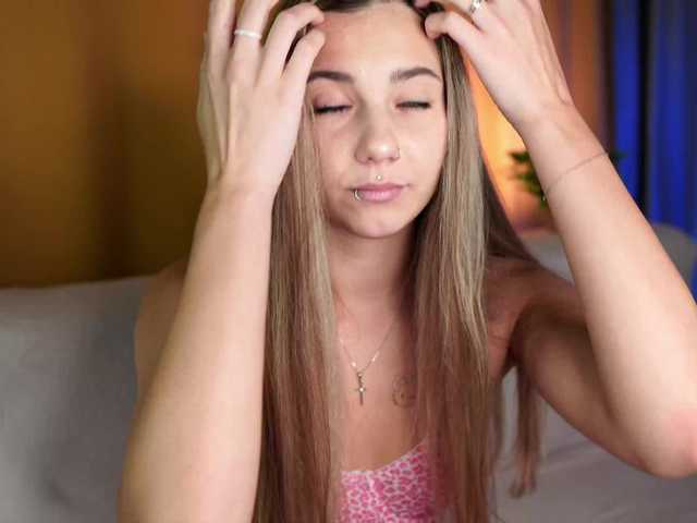 ange-linka's BongaCams show and profile