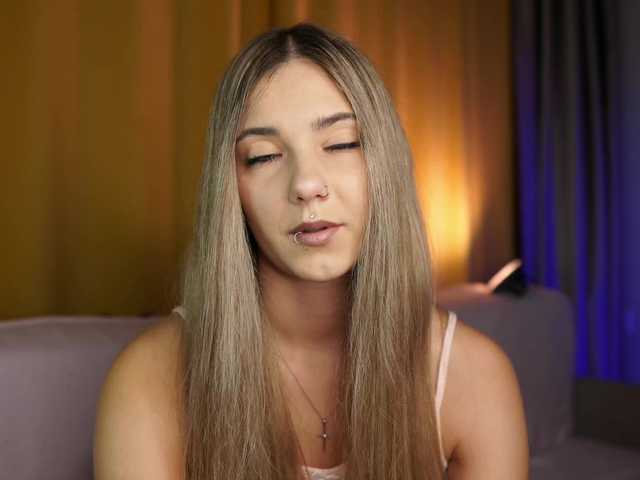 ange-linka's BongaCams show and profile