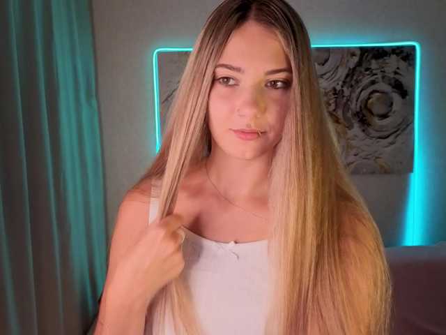 ange-linka's BongaCams show and profile