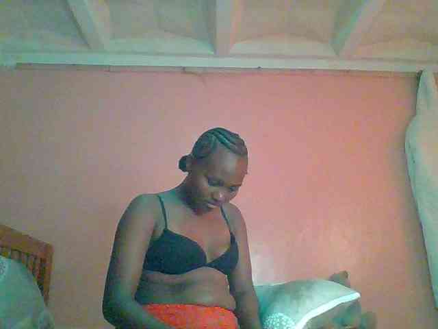 Hot-chocolate-baby webcam