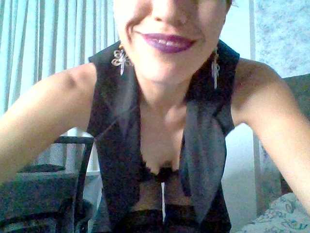 TaniaMarqueza's BongaCams show and profile