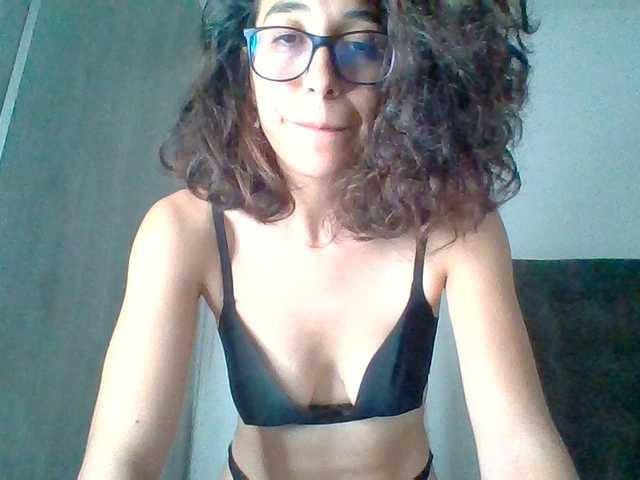 TaniaMarqueza's BongaCams show and profile