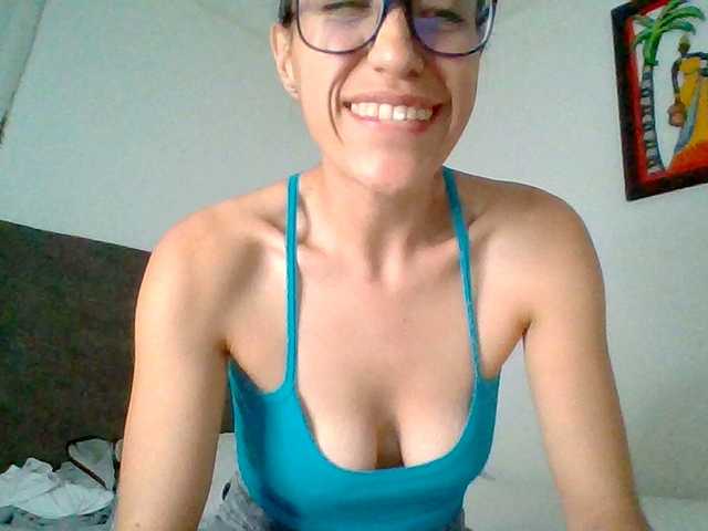 TaniaMarqueza's BongaCams show and profile