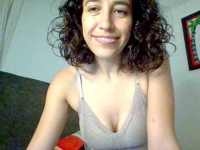 TaniaMarqueza's BongaCams show and profile