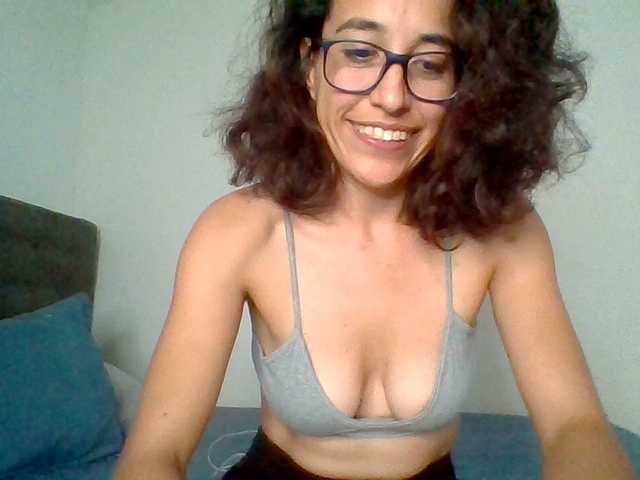 TaniaMarqueza's BongaCams show and profile