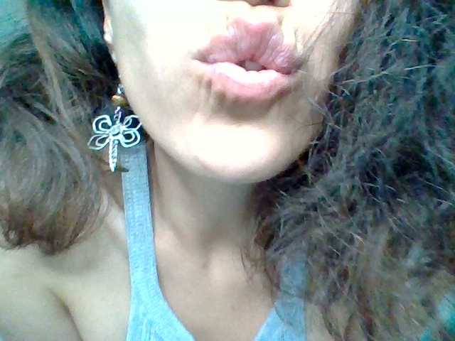 TaniaMarqueza's BongaCams show and profile