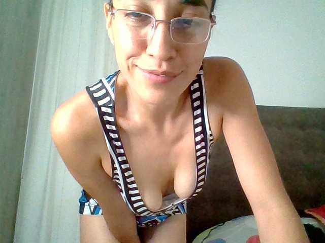 TaniaMarqueza's BongaCams show and profile