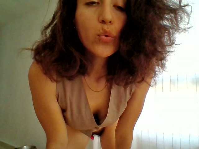 TaniaMarqueza's BongaCams show and profile