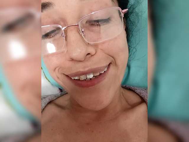 TaniaMarqueza's BongaCams show and profile