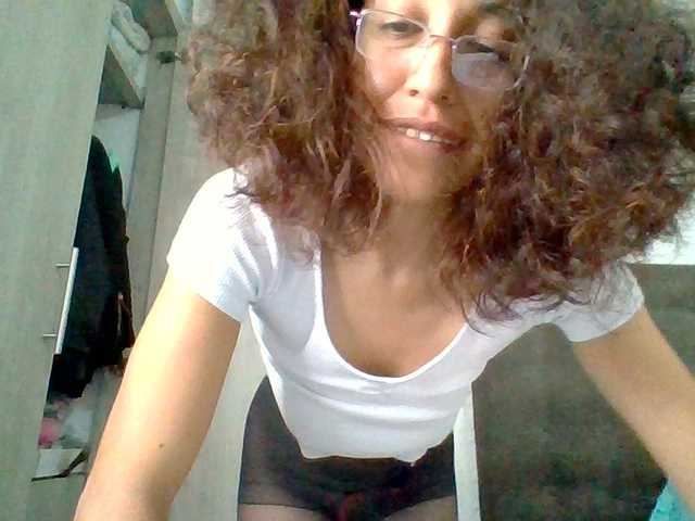 TaniaMarqueza's BongaCams show and profile